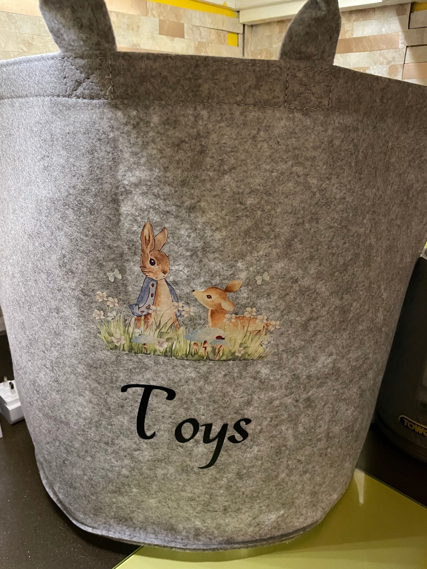 Large Felted Toy Trug / Peter Rabbit Theme / Perssonalised
