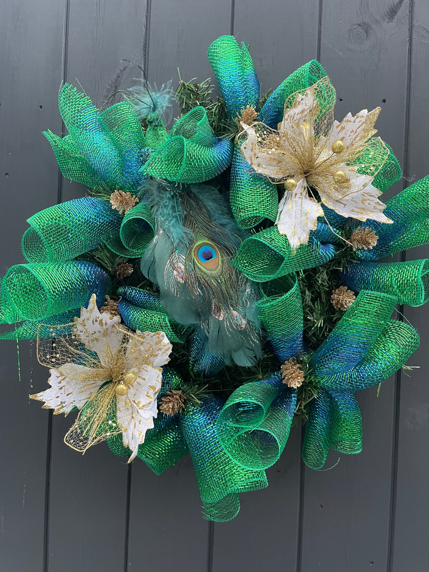 Peacock Glory 40cms Wreath