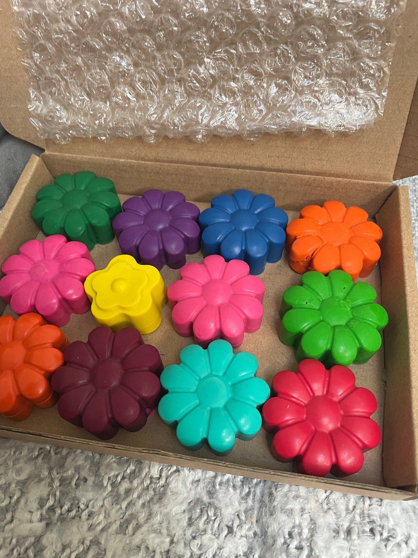 box crayons / Dino crayons / flower Crayons / gift / party gifts /crayons / early play