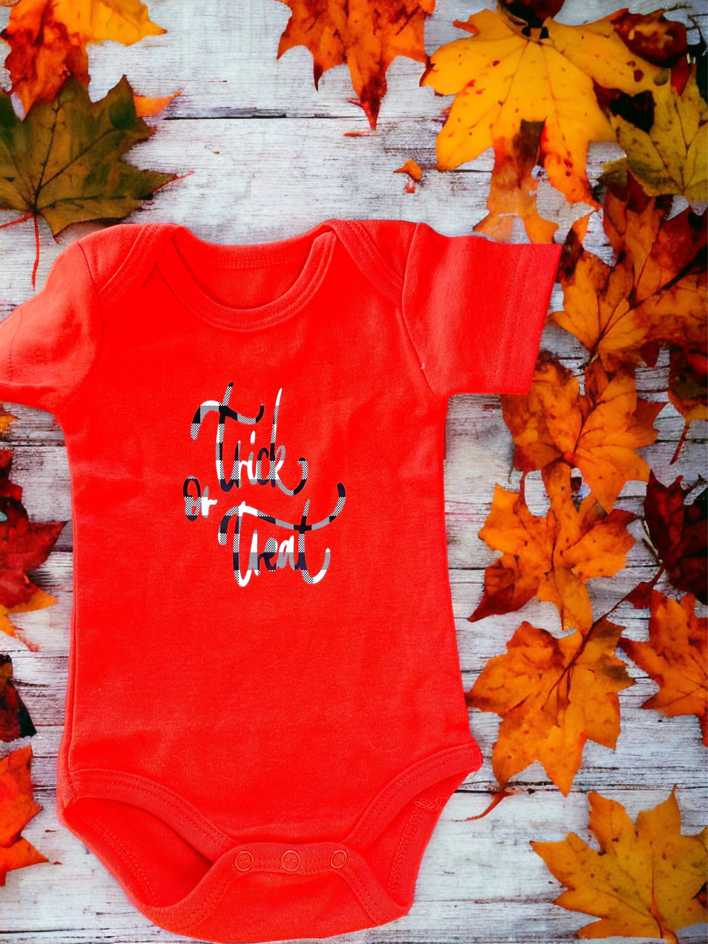 Trick or Treat Baby Bodysuit: halloween bodysuit/ newborngift