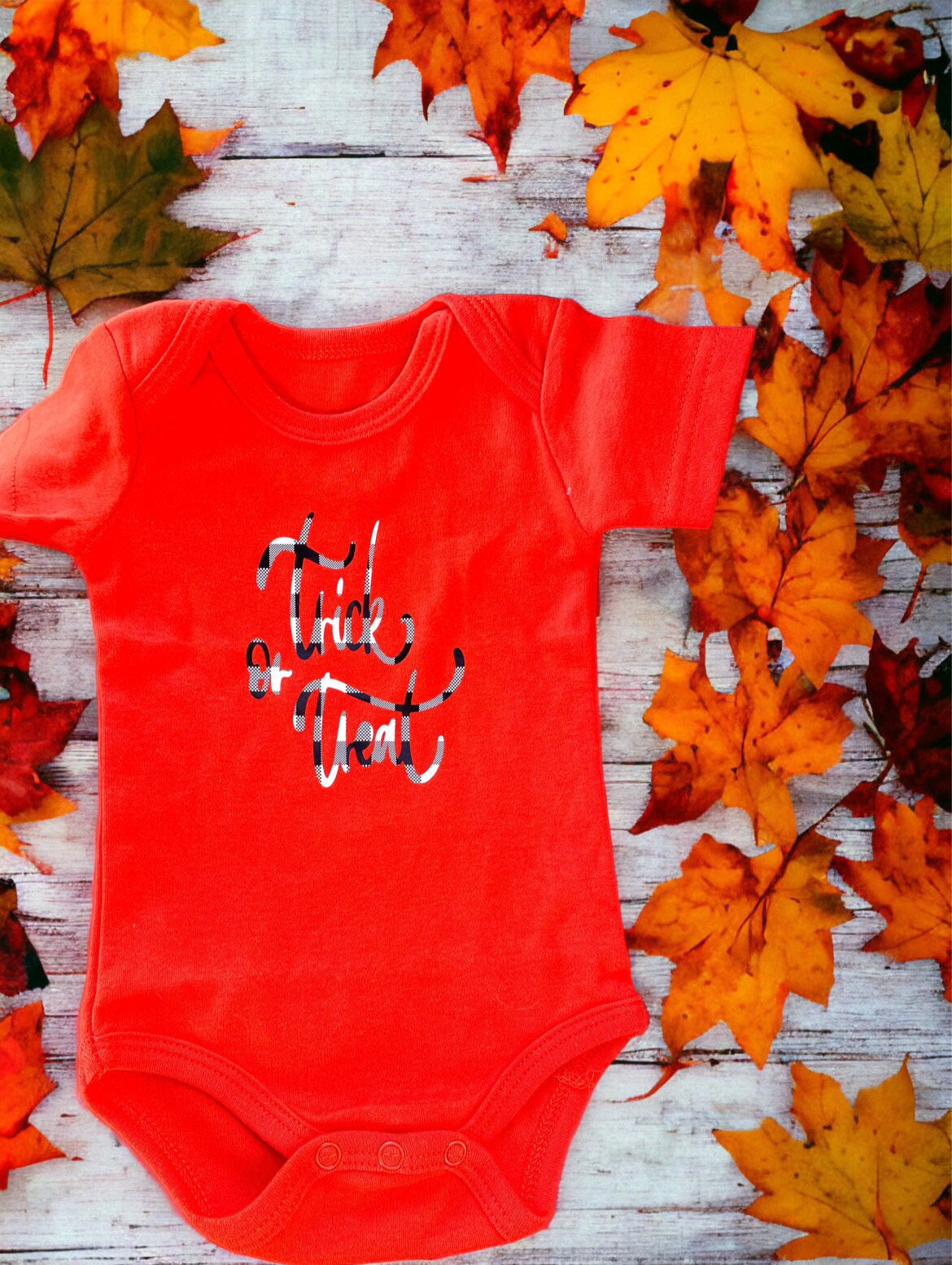 Trick or Treat Baby Bodysuit: halloween bodysuit/ newborngift