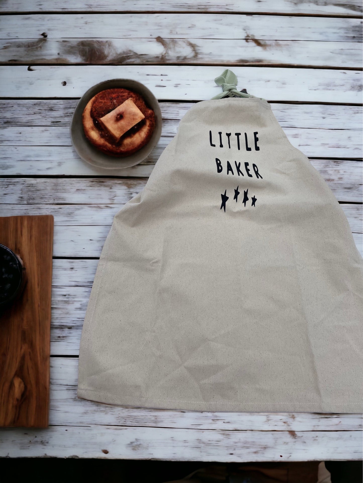 Little Star Baker Apron / personlised aprons / kids aprons / messy play apron / cotton aprons / baking aprons / gift